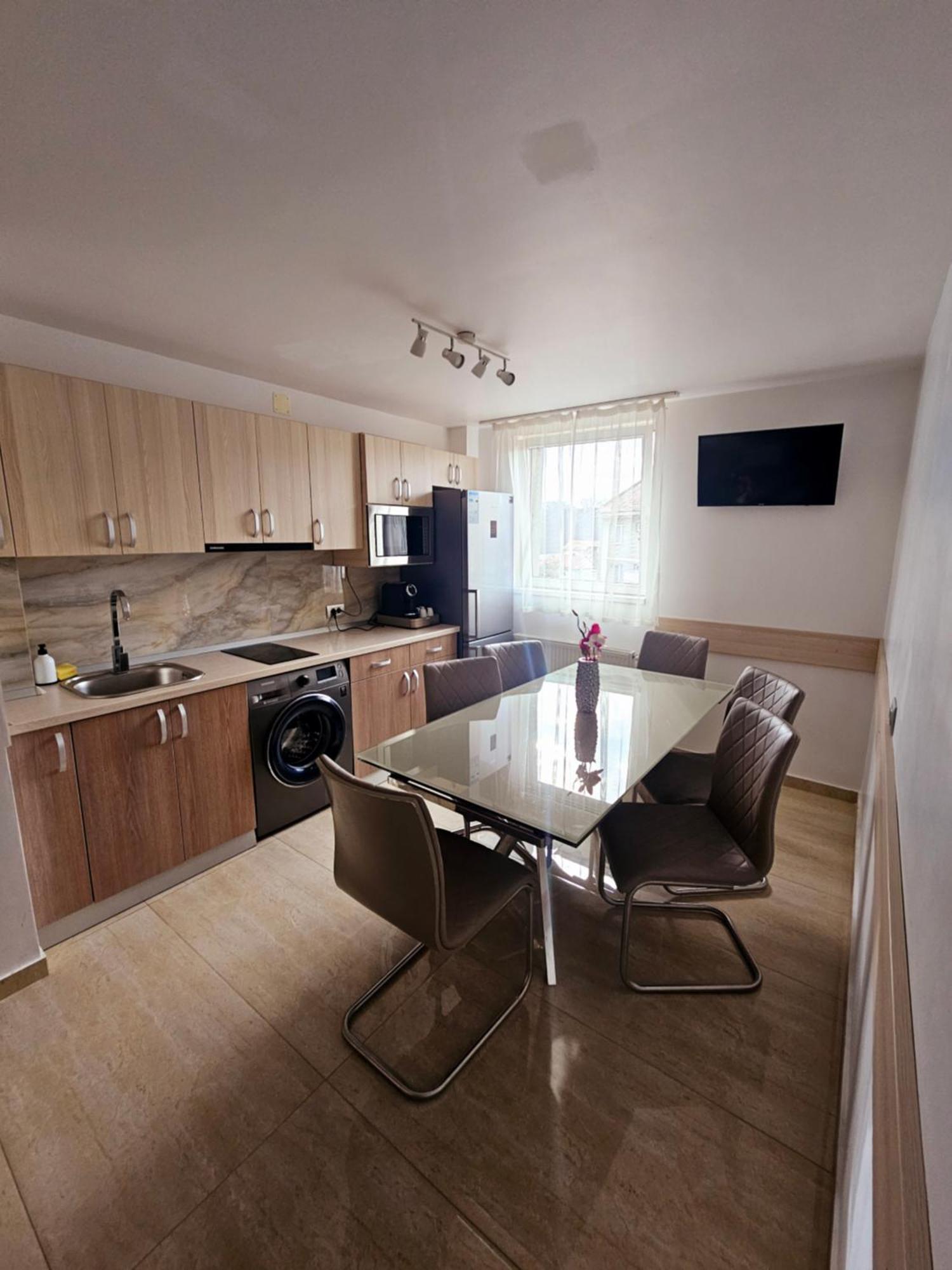 Cazare Apartamente Iris Баиле Феликс Экстерьер фото
