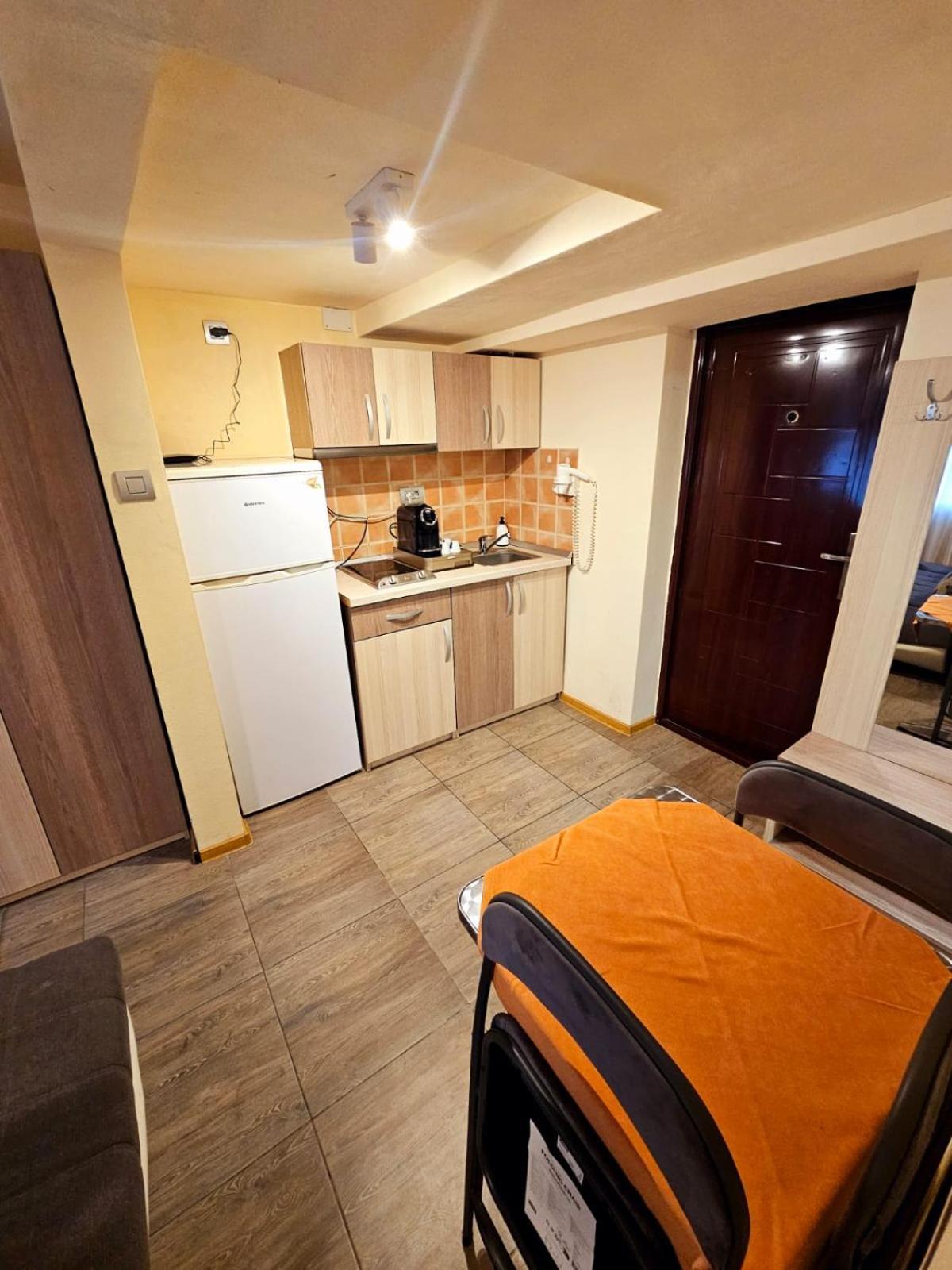 Cazare Apartamente Iris Баиле Феликс Экстерьер фото